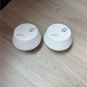 Pura White Wireless Access Points